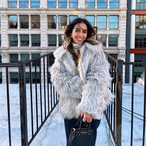 Meet your Posher, Alex - Picture 1 of 1